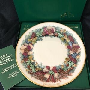 Lenox 1982 Colonial Christmas Wreath Plate